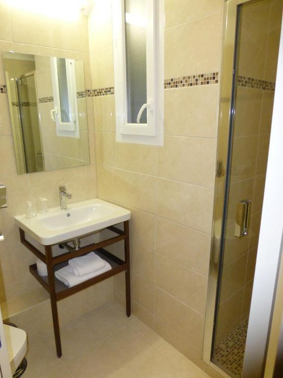 Classic Double Room with Garden View