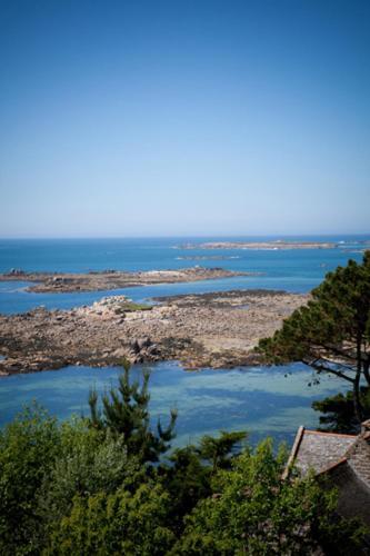 Deluxe Double or Twin Room with Sea View