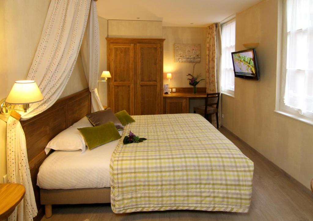 Charm Room with Shower or Balneo Bath