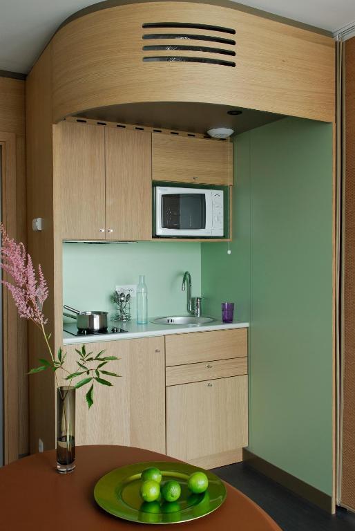 Studio (2 Adults)