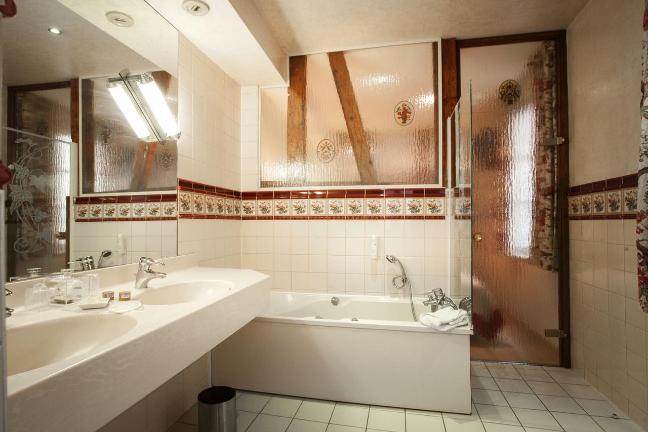 Suite with Balneo Bath or Shower