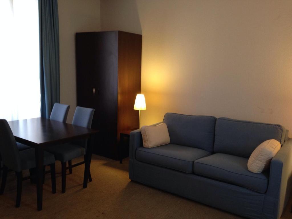 Apartment (5 Adults)