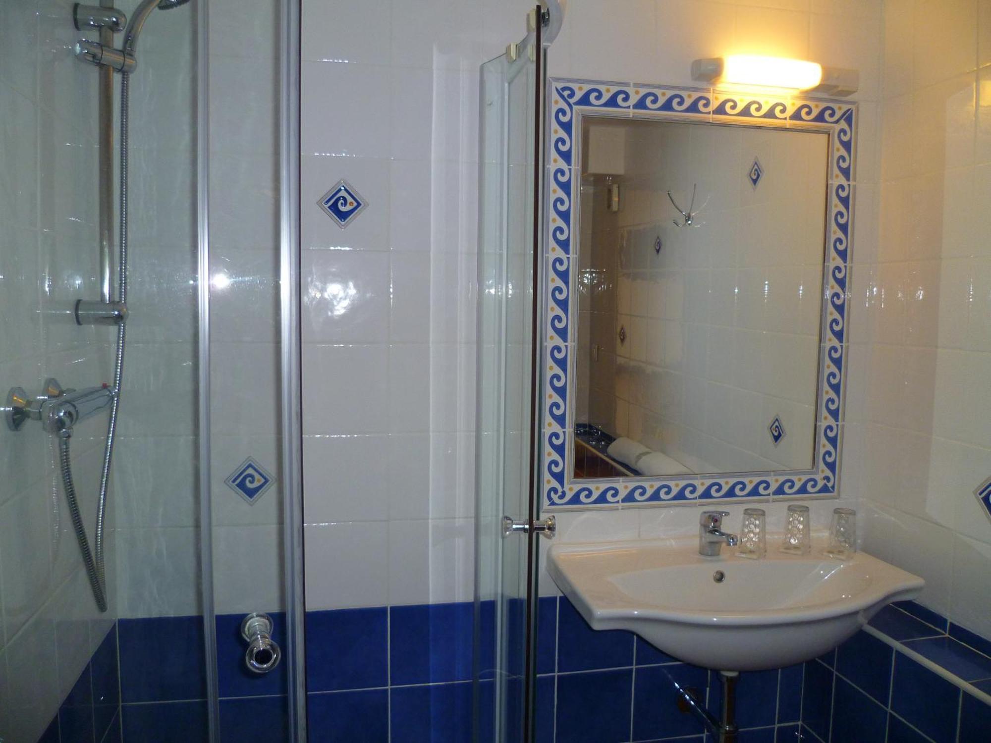 2 Camere Comunicanti - 5 Pax