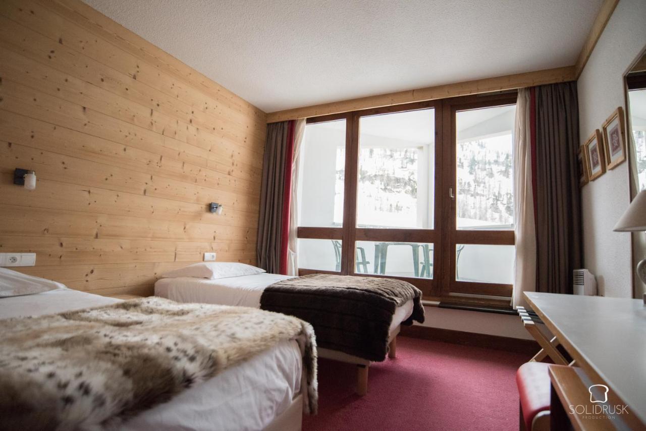 Double Room with Road View