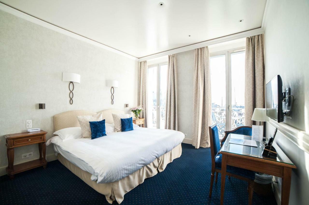 Superior Double or Twin Room with Sea View