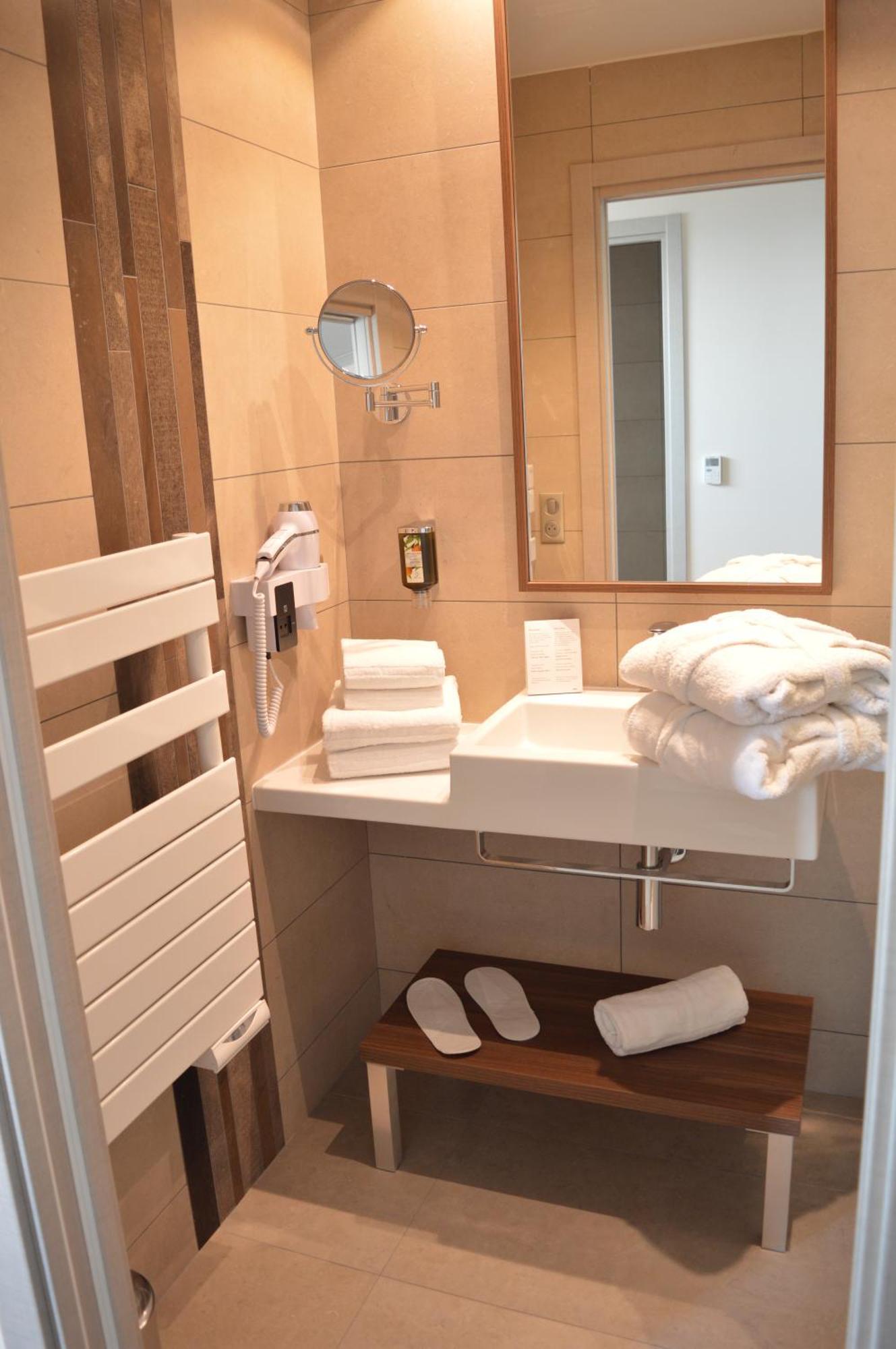 Royal Suite mit Meerblick und Whirlpool