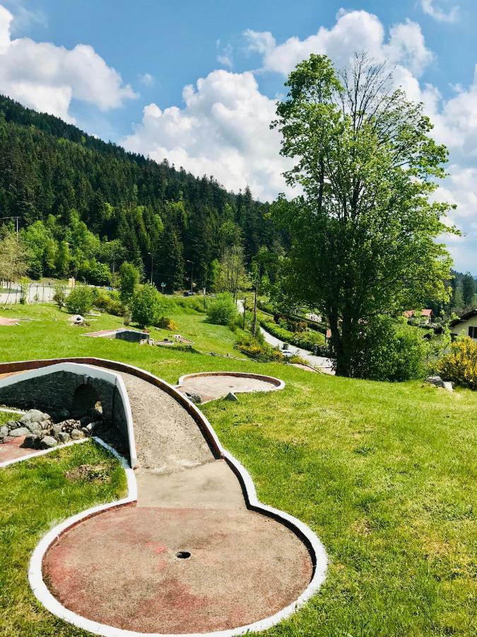 Doppelzimmer mit Gartenblick
