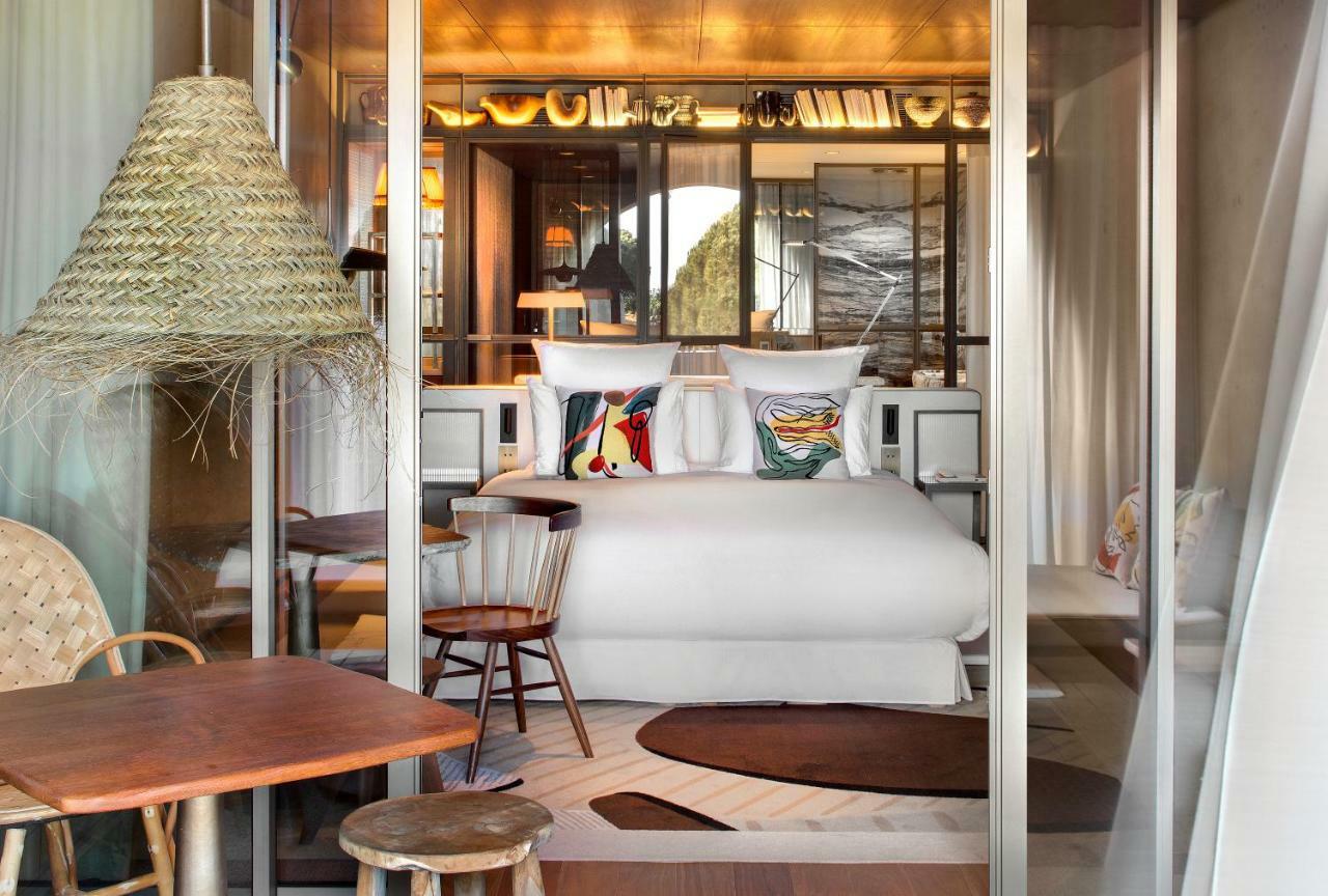 Deluxe tweepersoonskamer met balkon en uitzicht op zee