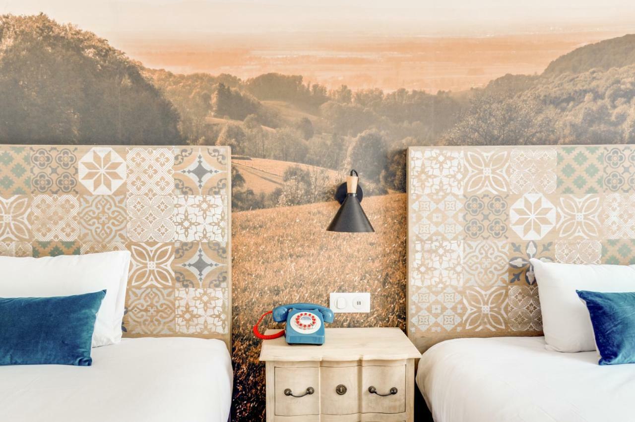 Großes Zweibettzimmer