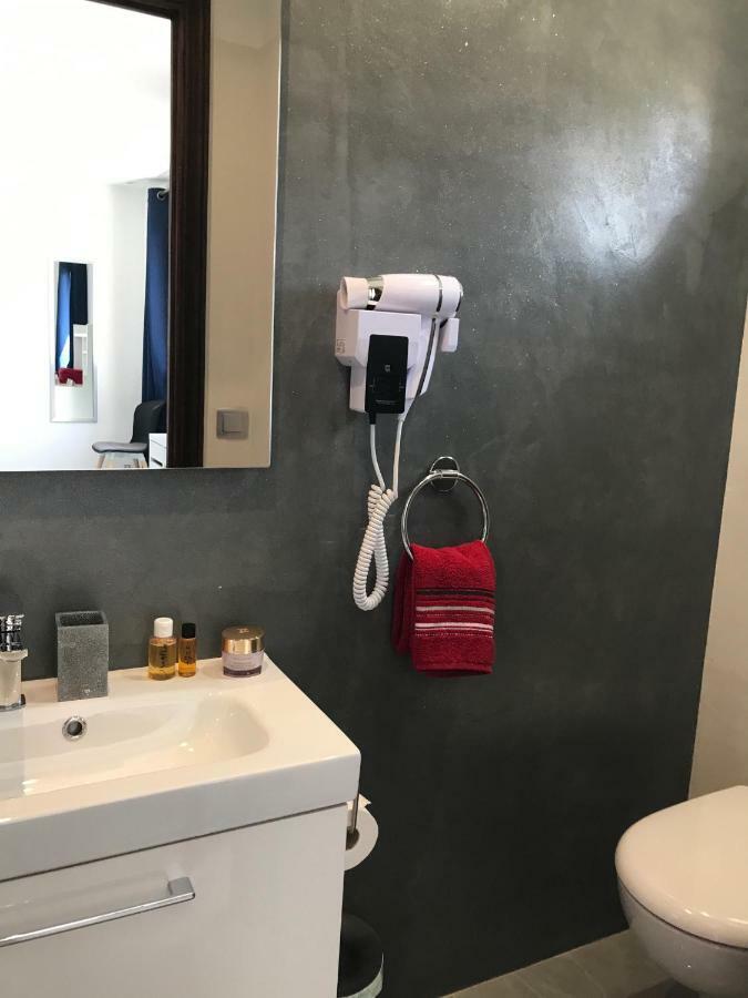 Double or Twin Room with Sea View