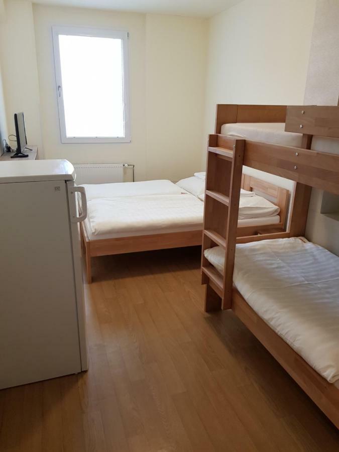 Room 6: Economy Quadruple Room