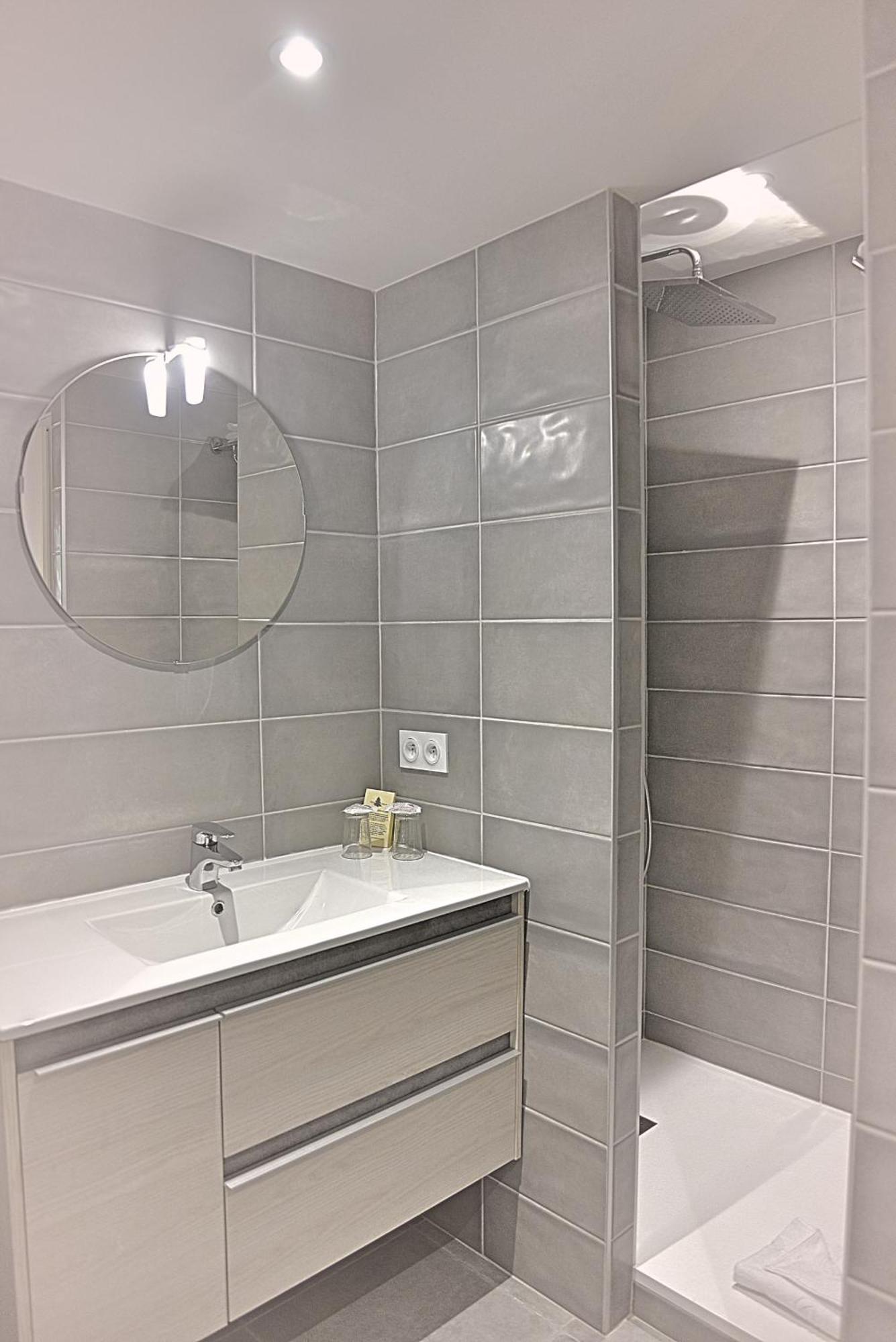 Superior Double Room Lake Garden Side,886109497:JPEG