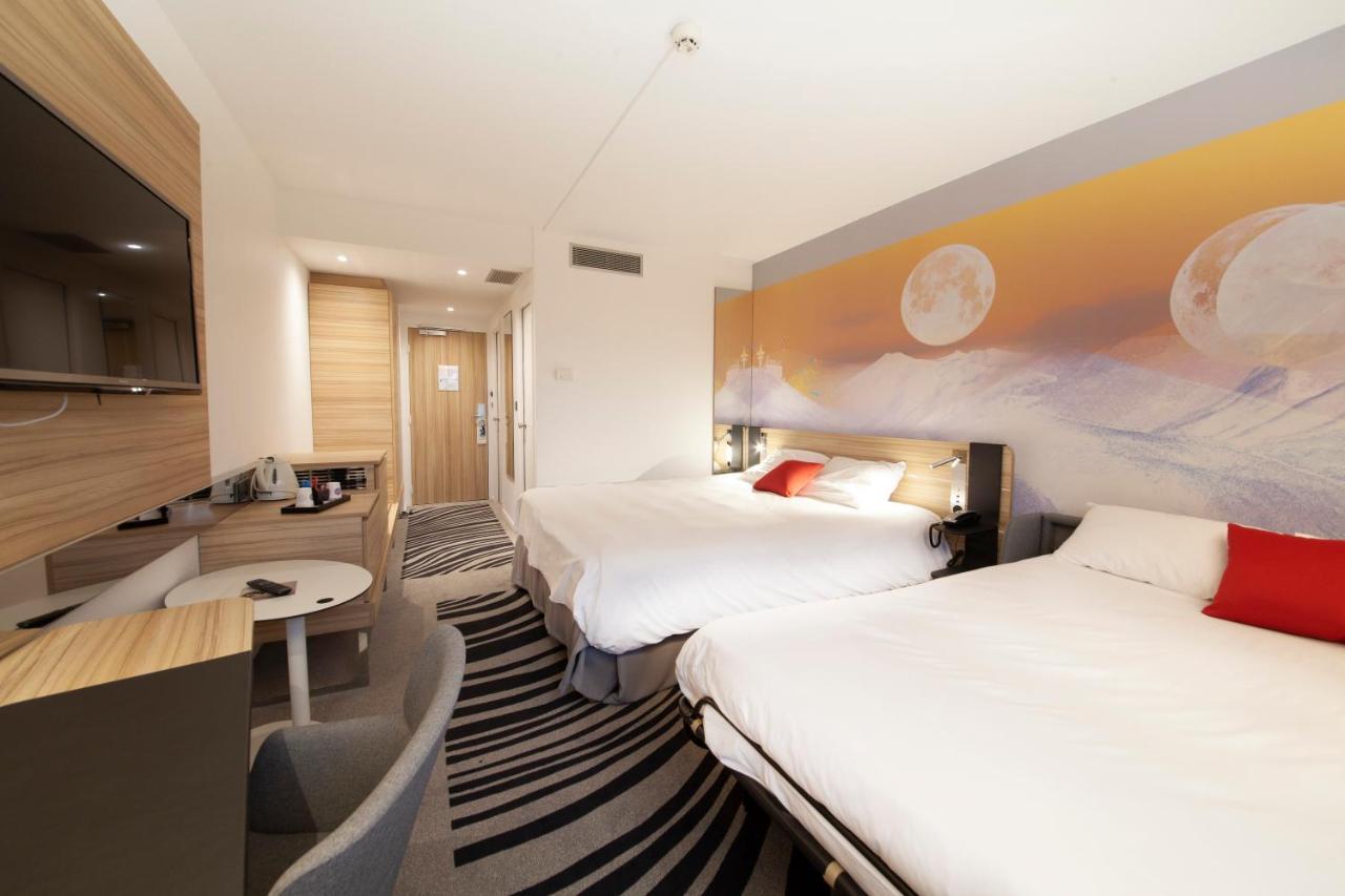 Superior Queen Room with Sofa Bed