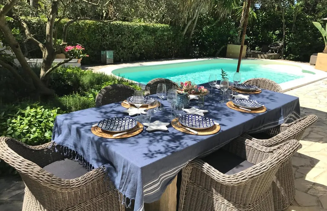 Villa Riviera-1
