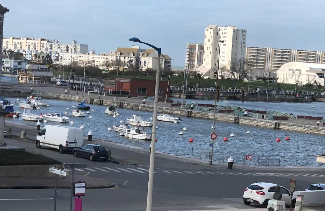 Chambres Privees Calais Ferry-Port-Place D'Armes-1
