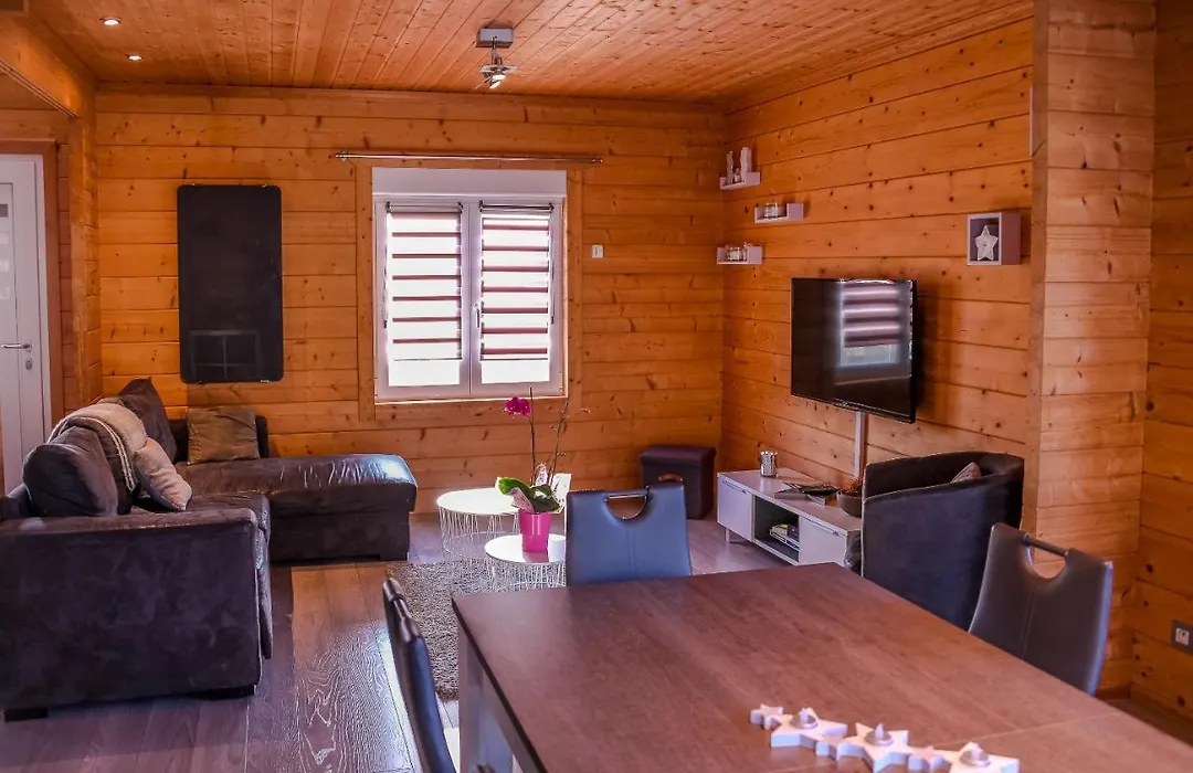 Insolite Maison Bois, Wifi, Streaming Au Coeur De L'Argonne Et Des Batailles De Verdun-1
