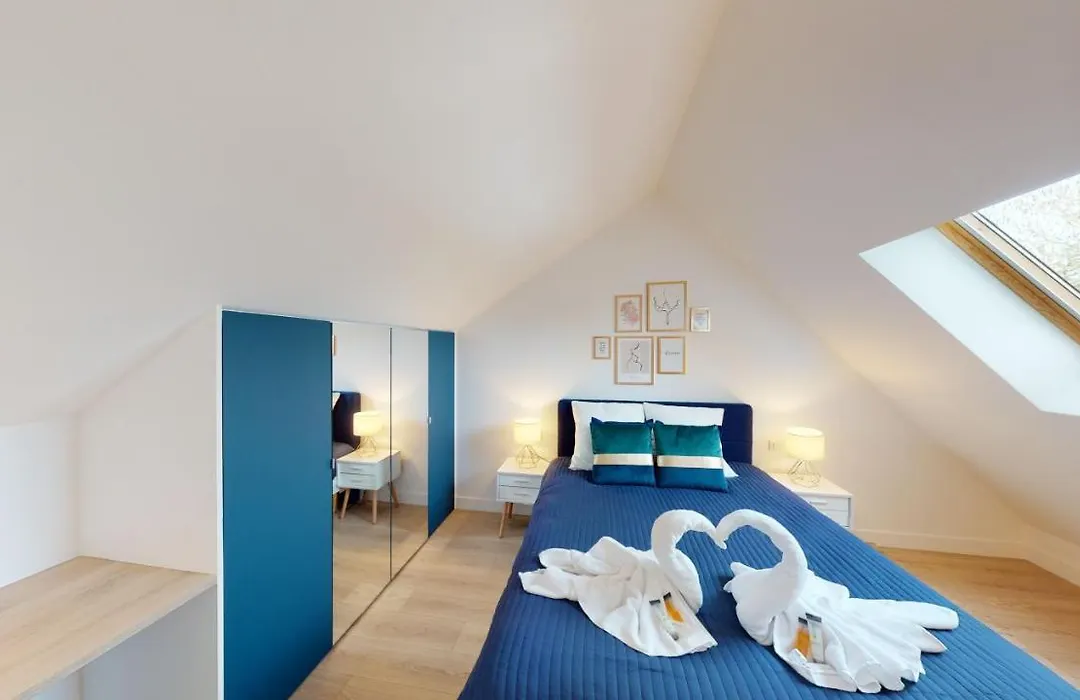 Paris House-1