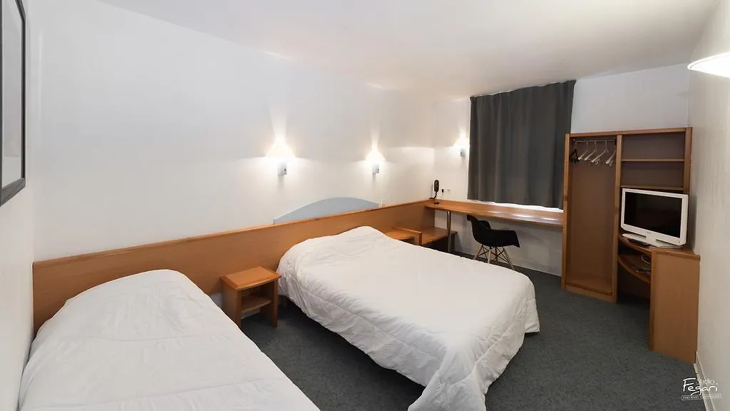 Hotel First Rodez-1