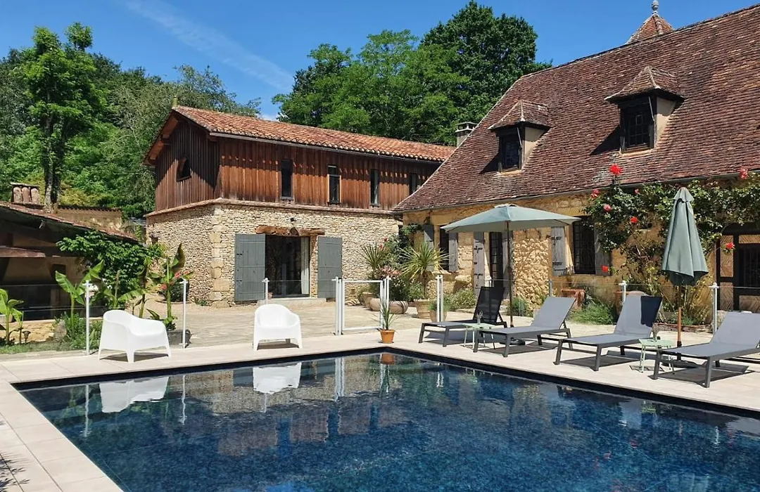 Gites De Charme "Le Bibendome" Et "Les Mots Bleus En Pleine Foret-1