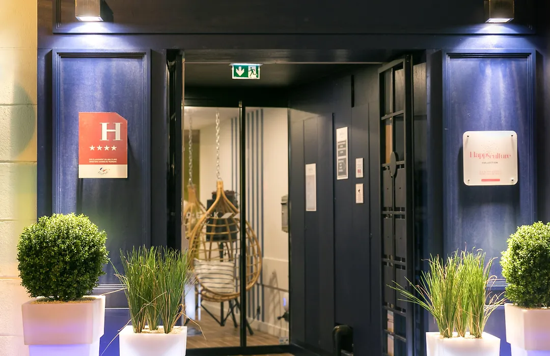 The Deck Hotel By Happyculture-1