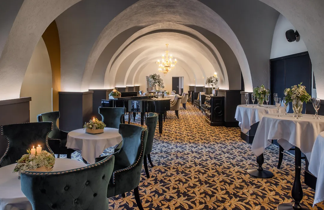 Hotel Du Roi & Spa By Sowell Collection-1