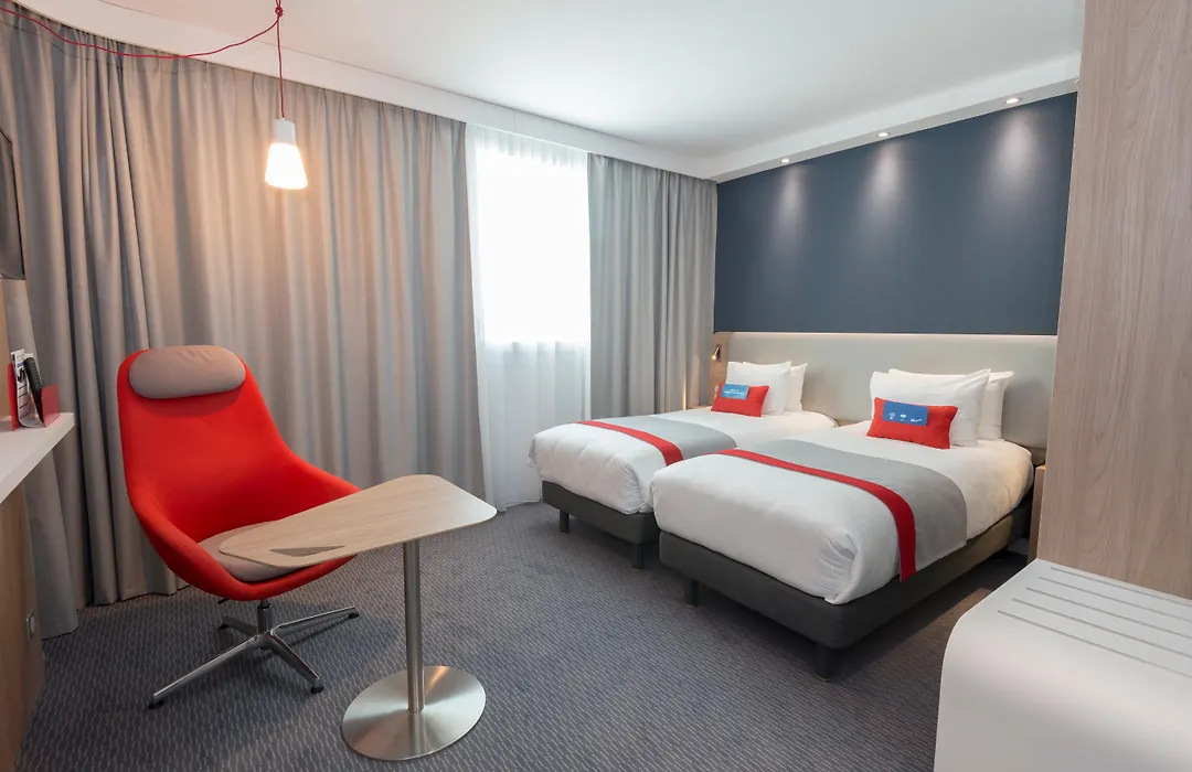 Holiday Inn Express Paris - Velizy By Ihg-1