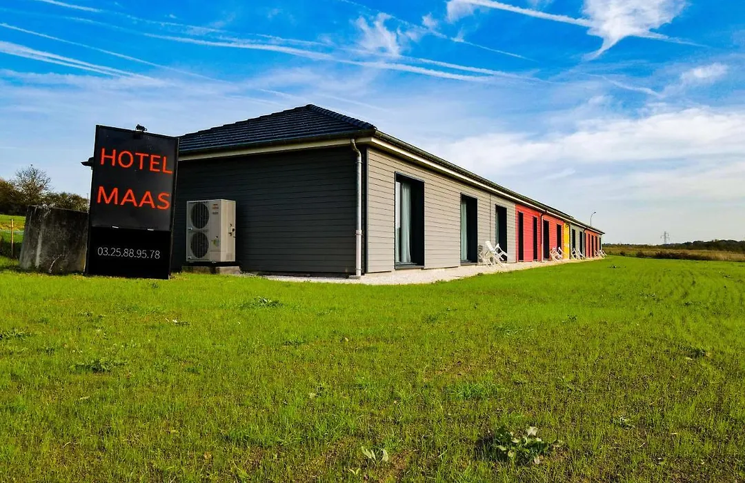 Hôtel MAAS-1