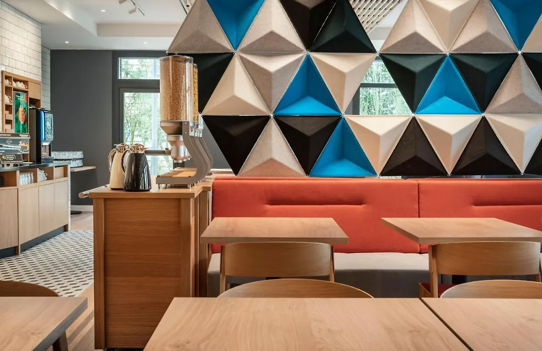 Holiday Inn Express - Marne-La-Vallee Val D'Europe By Ihg-1
