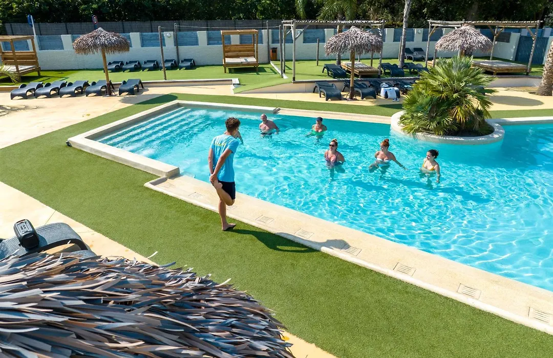 Camping Paradis Le Pearl-1