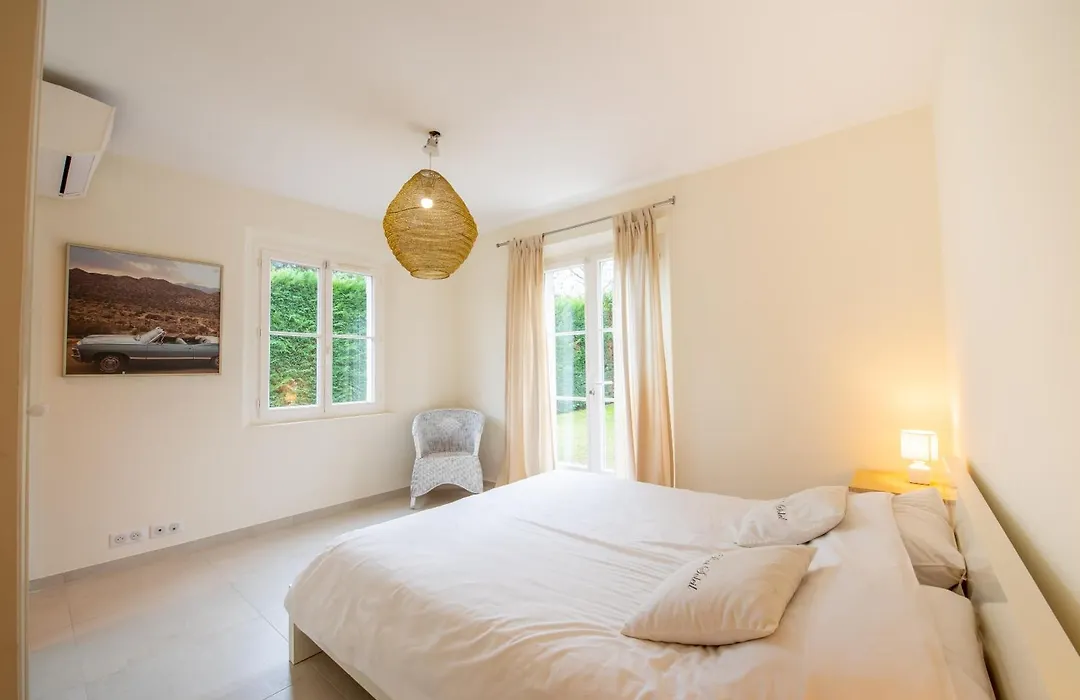 Villa Le Roi Soleil-1