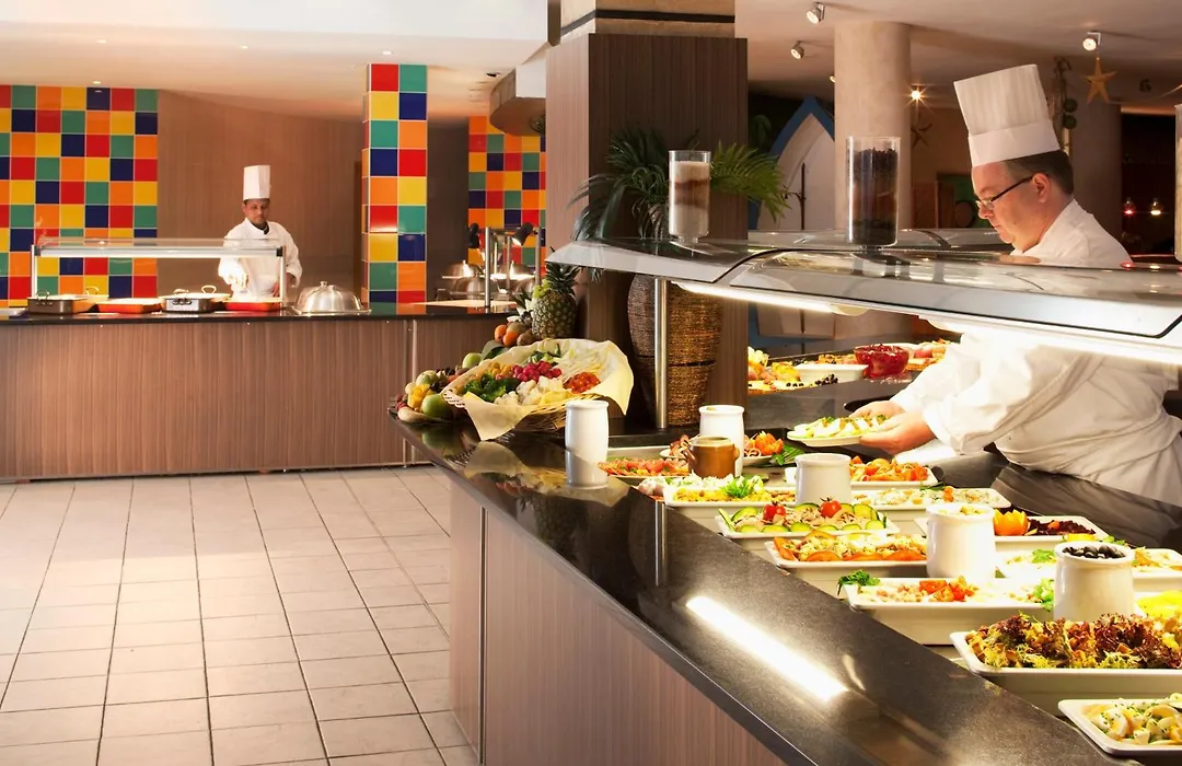 Explorers Hotel Marne-La-Vallee-1