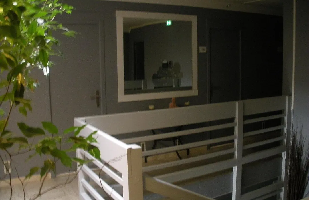 Hotel L'Orangeraie-1