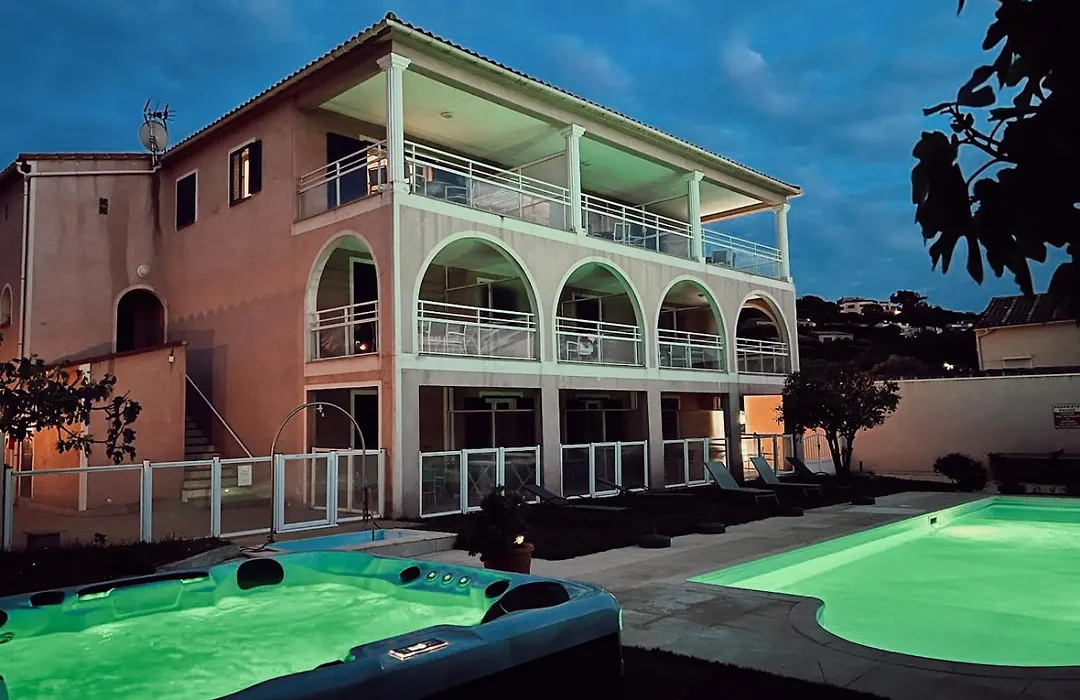 Résidence Villa Romana avec spa-1