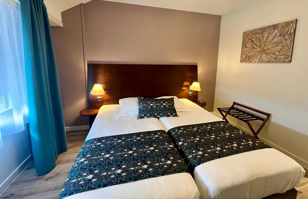 Logis Hotel Le Menestrel - Chambres Climatisees-1