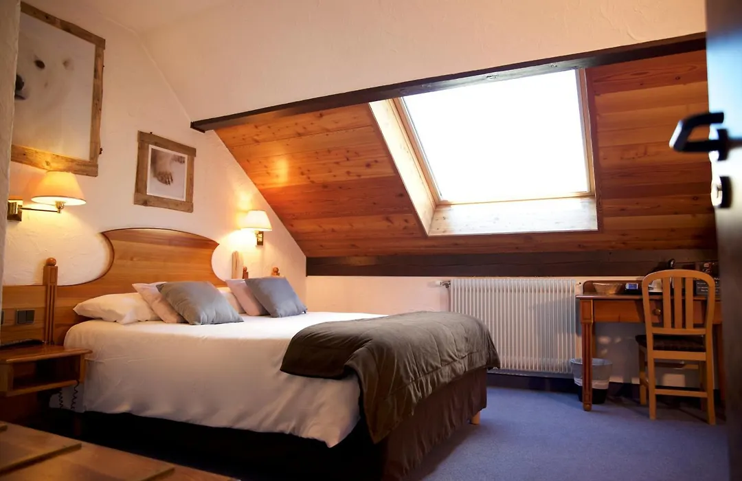 Hotel Serre Palas-1