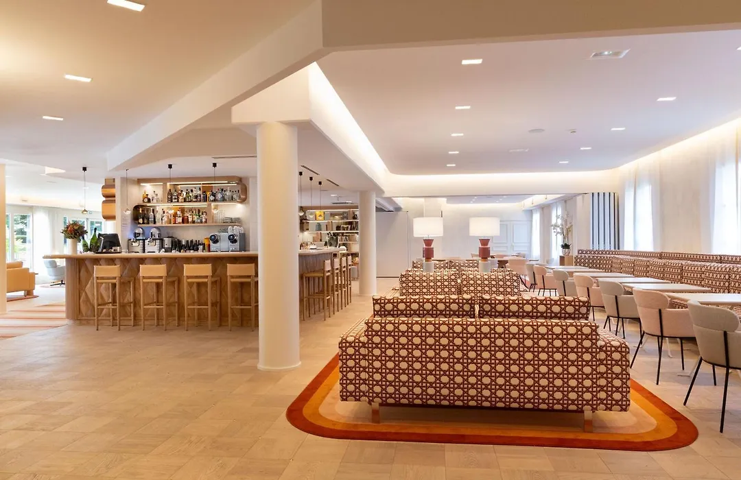 Le Plessis Grand Hotel-1