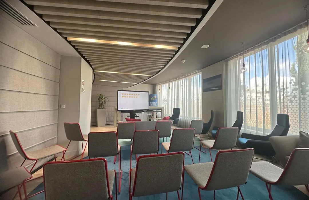 Holiday Inn Express Paris - Velizy By Ihg-1