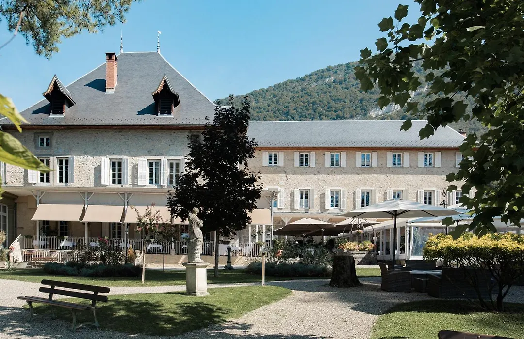 Chateau Des Comtes De Challes-1