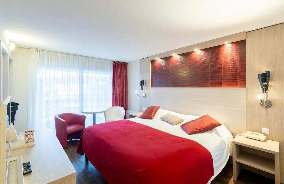Logis Hotel Arc En Ciel-1