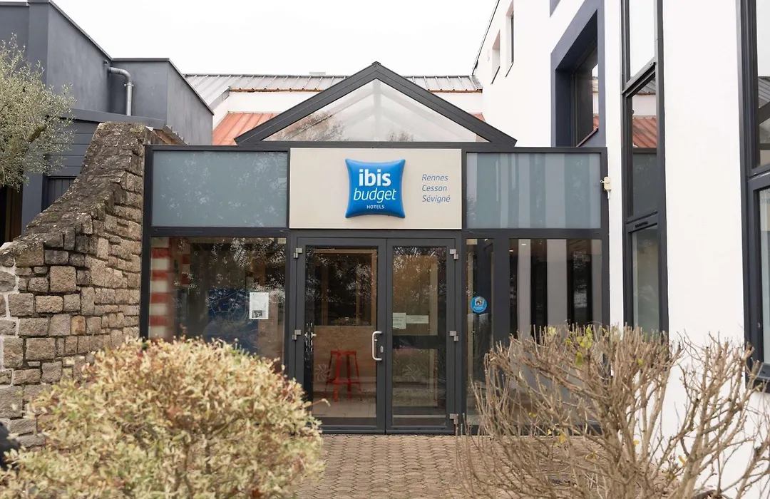 Hotel Ibis Budget Rennes Cesson-1