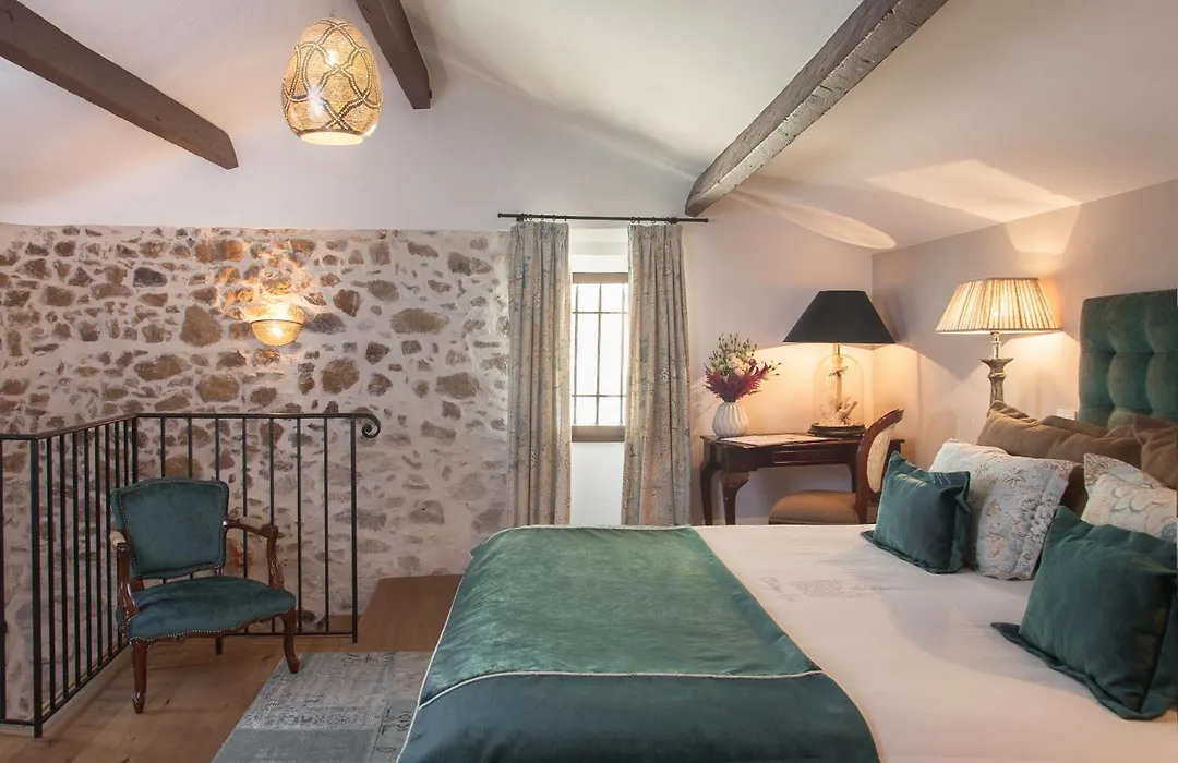 Chateau Eza-1