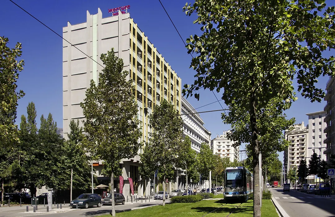 Mercure Grenoble Centre Alpotel-1