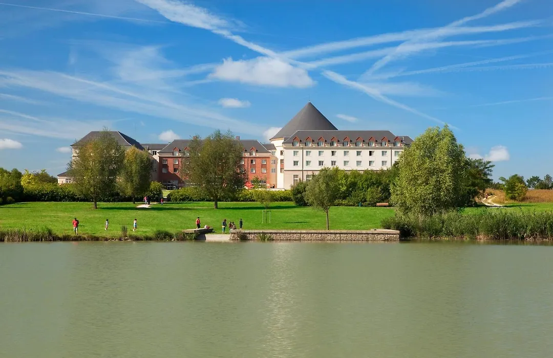 Grand Magic Hotel Marne La Vallée-1