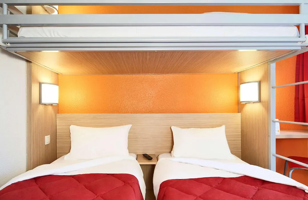 Premiere Classe Paris Ouest - Nanterre - La Defense-1