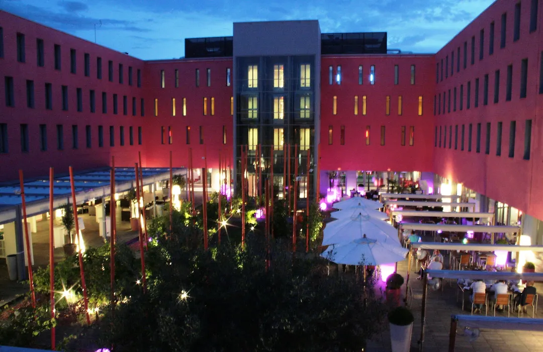Radisson Blu Hotel Toulouse Airport-1