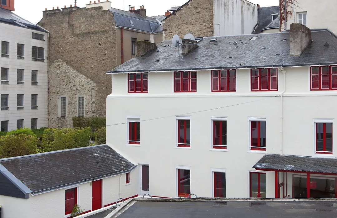 Logis Hotel Chateaubriand-1