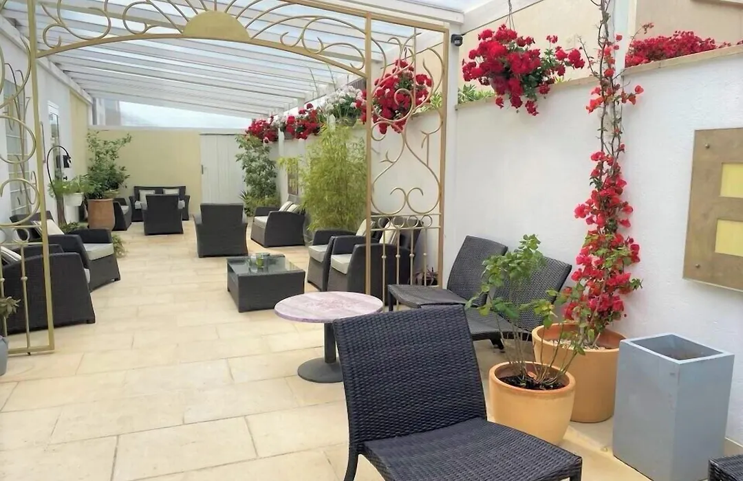 Hotel Le Mediterranee-1
