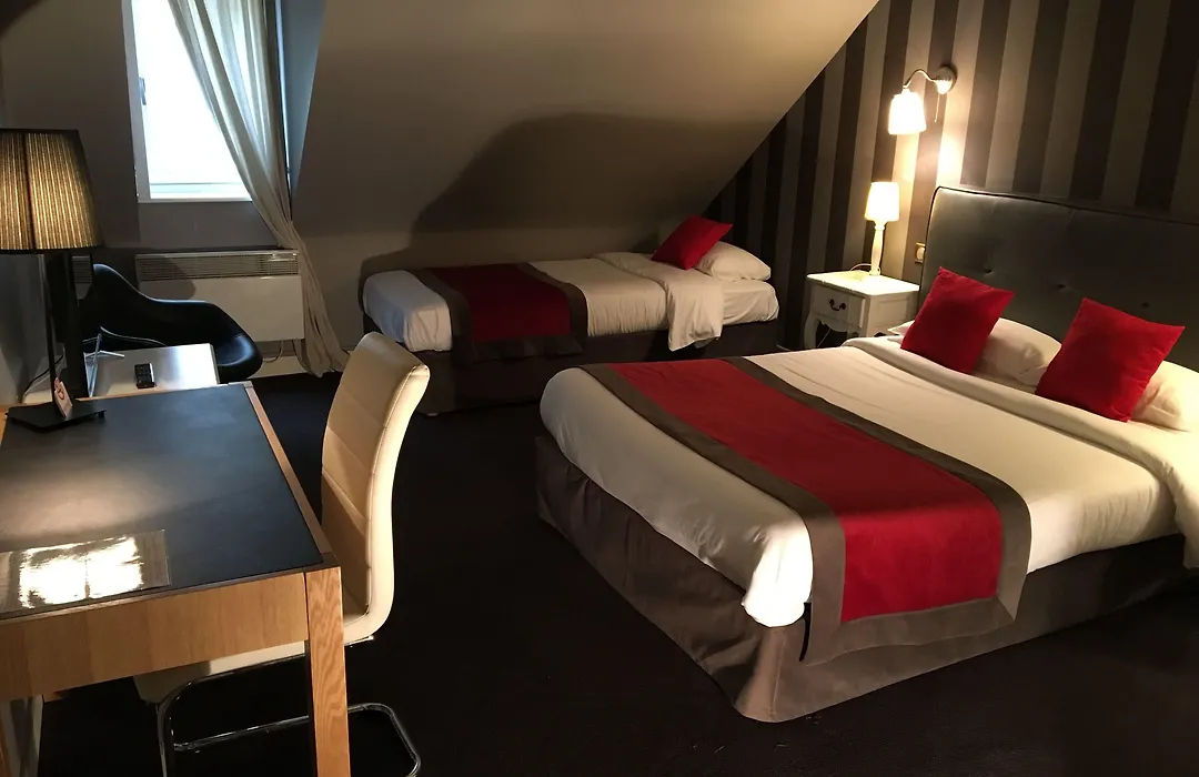 Logis Hotel Du Theatre-1