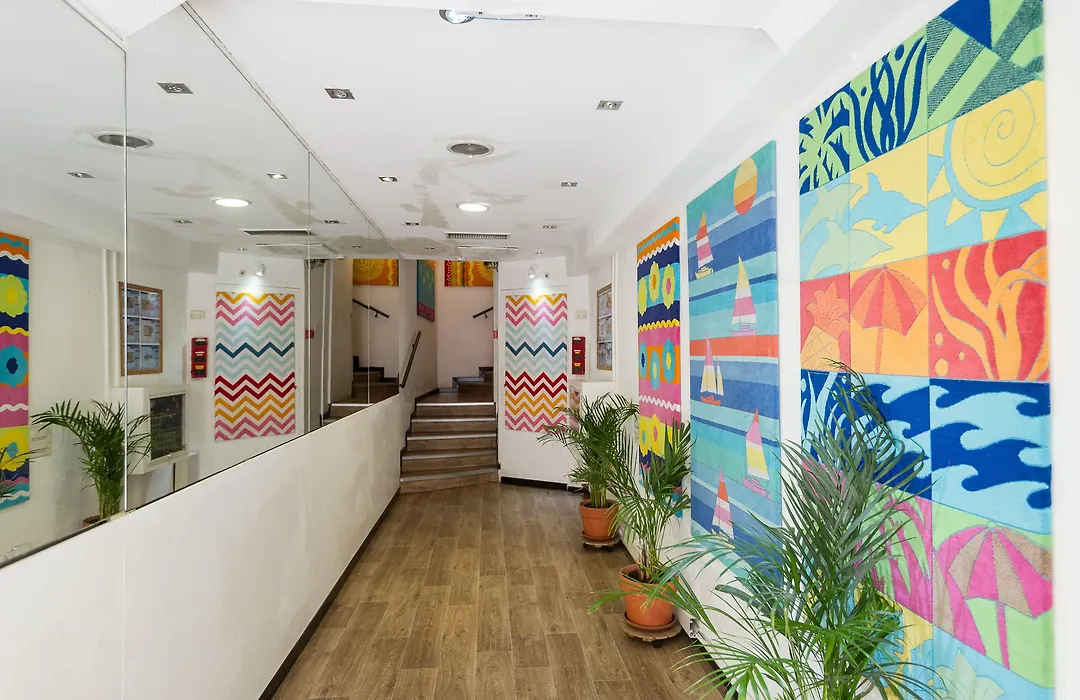 Villa Saint Exupery Beach Hostel-1