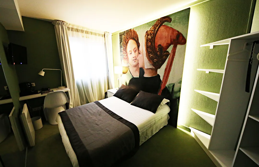 Hotel Cecyl Reims Centre-1